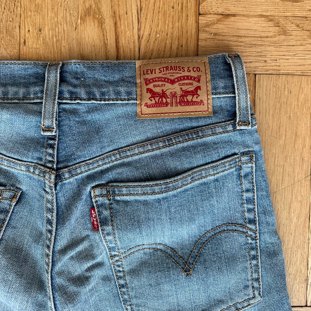 Levi’s Wedgie Skinny Jean